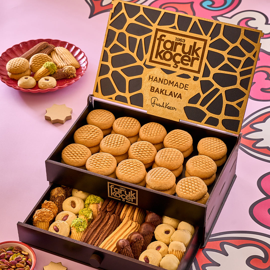 Faruk Koçer Premium Eid Box