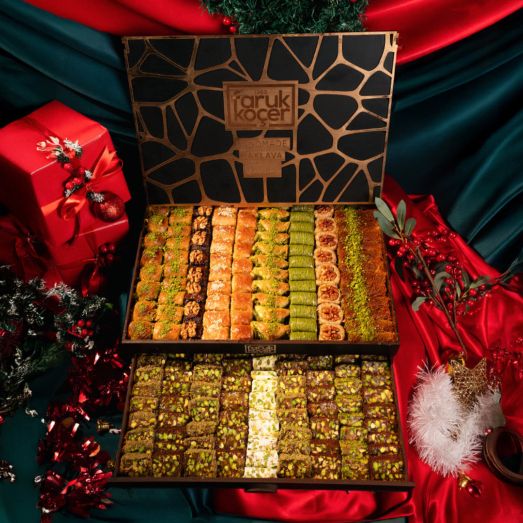 Grand Christmas Box