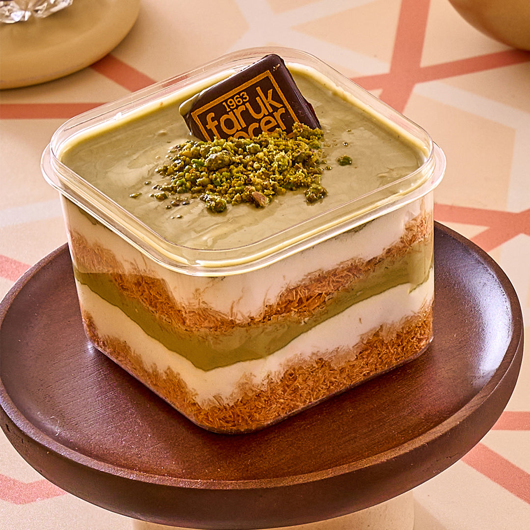 Pistachio Kunafa Cup