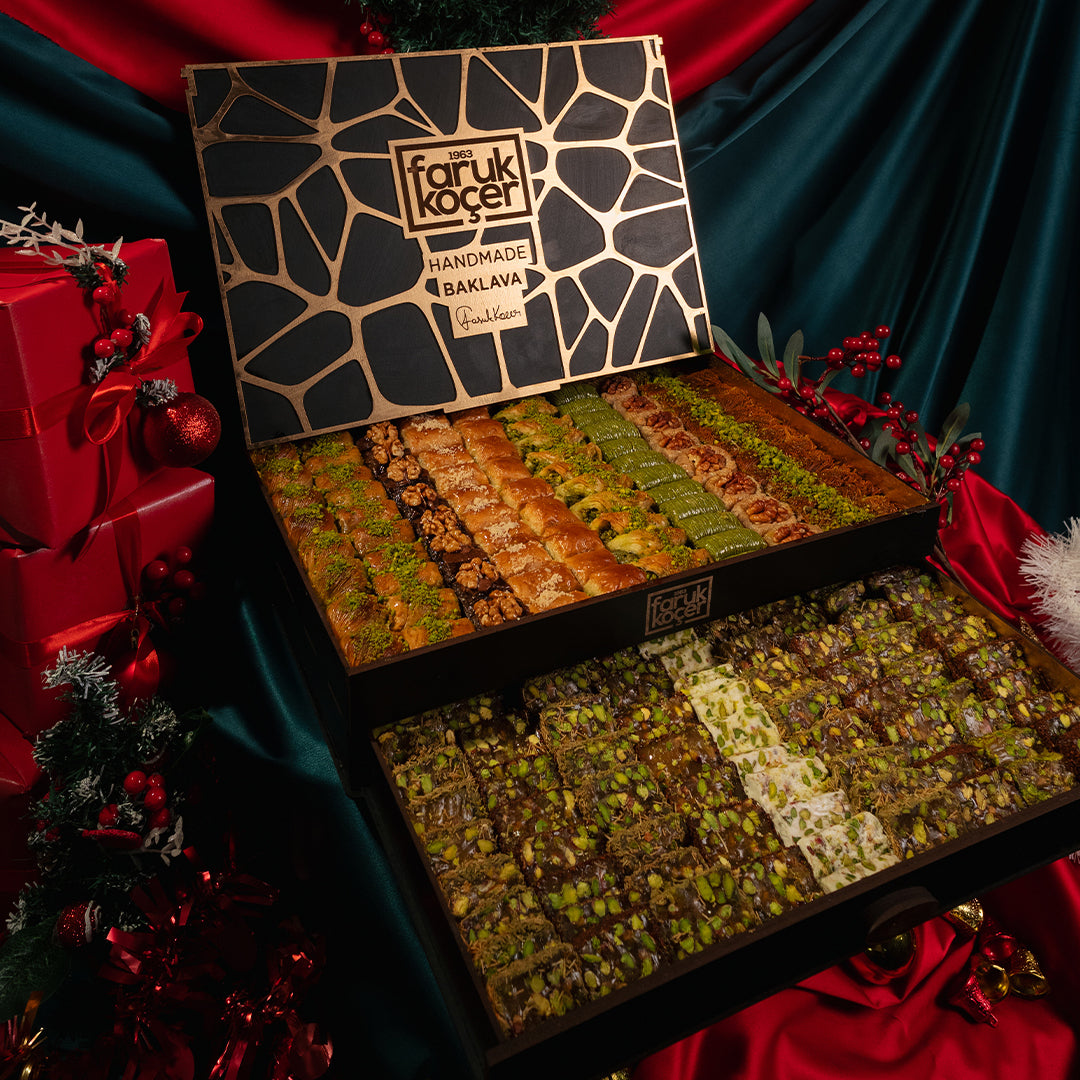 Grand Christmas Box
